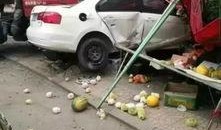 伊滨最新车祸爆料信息,悲剧瞬间，生命消逝，警方全力调查中