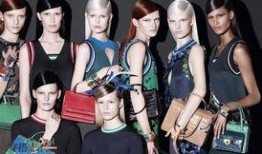 最新普拉达爆料广告,时尚先锋的潮流演绎